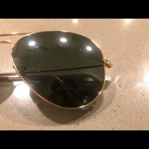 Ray-Ban gold aviators - Picture 4 of 5